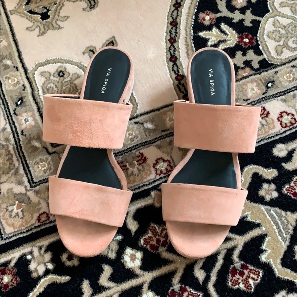 New Via Spiga Salmon Color Sandals